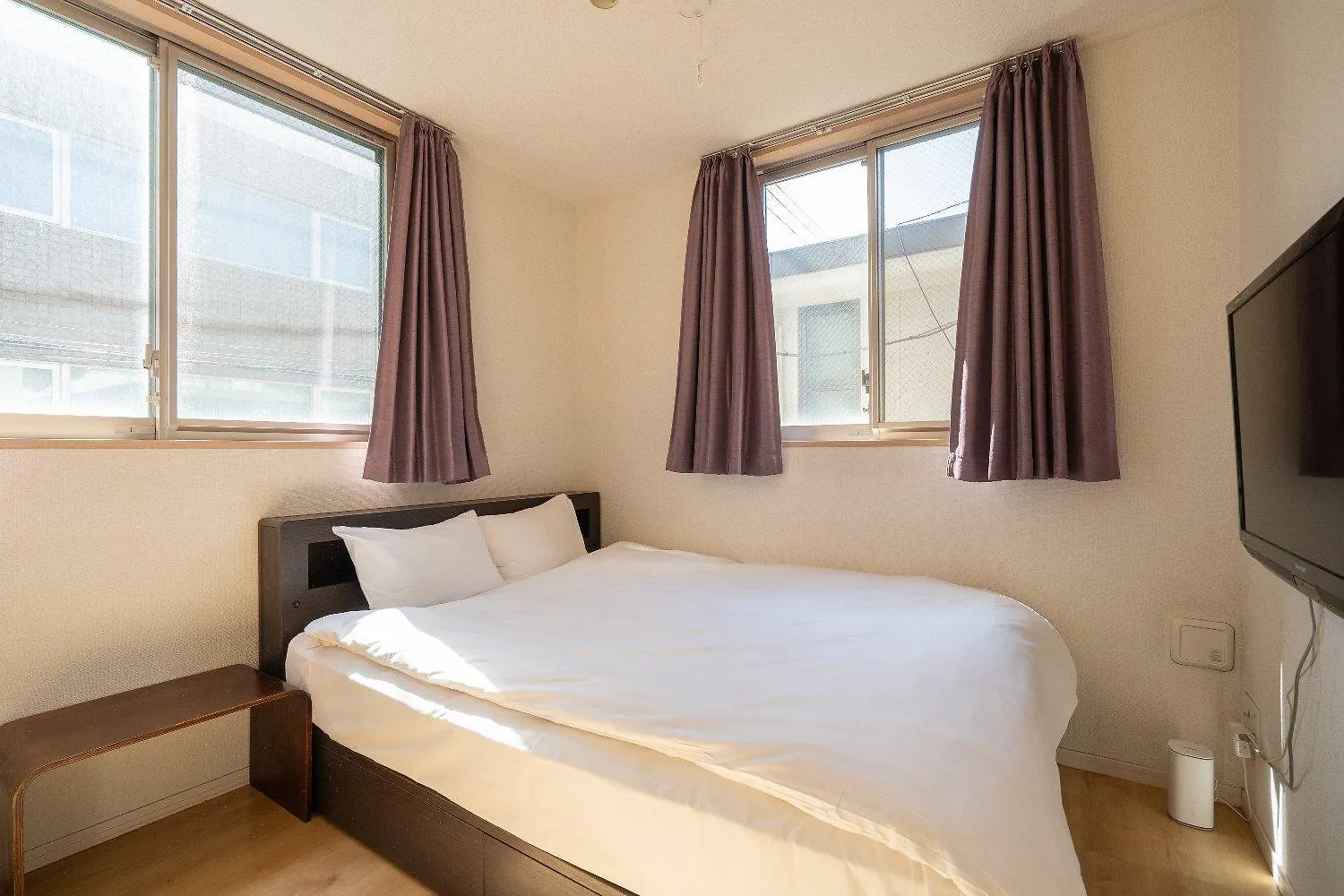 City Oasis Tokyo Apartment