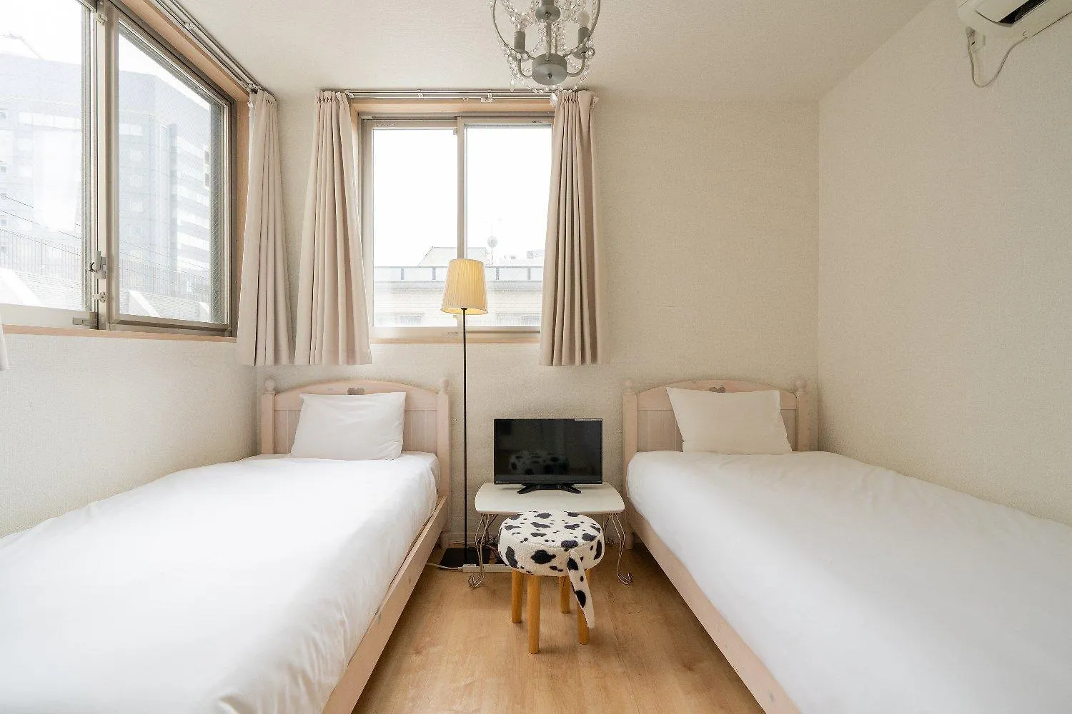 City Oasis Tokyo Apartment